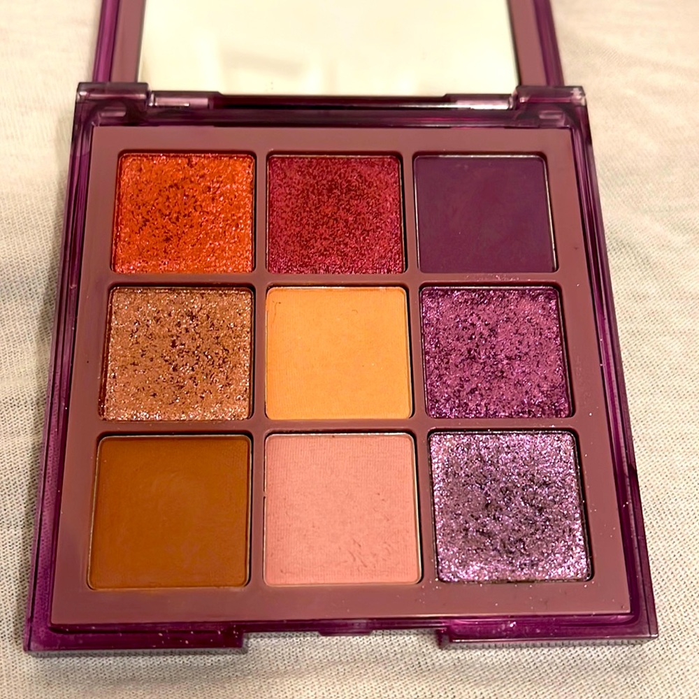 HudaBeauty Purple Haze